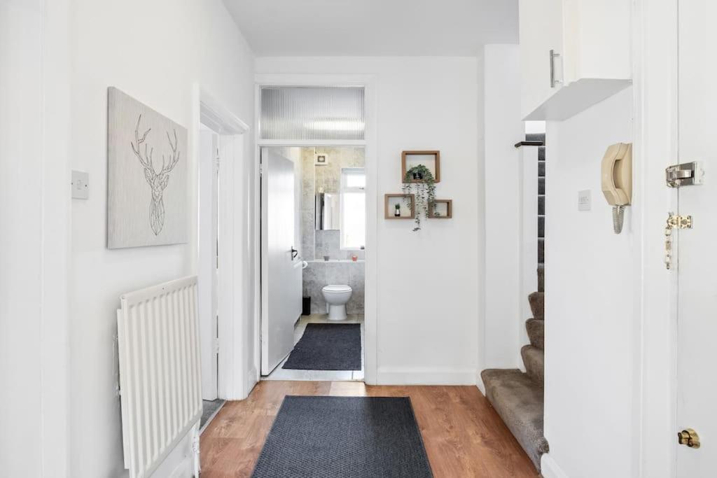 Appartement Duplex 3 Bedroom Flat Golders Londen