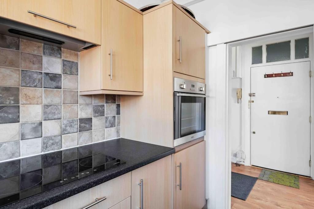 Duplex 3 Bedroom Flat Golders Appartement *